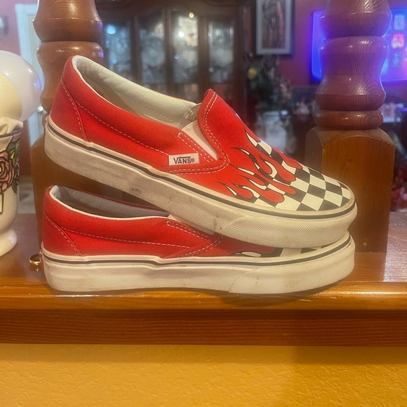 VANS - Picture 3 of 9